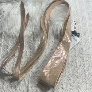 ADA Women’s Wrap Leather Belt Pink Shimmer Size 96”L & 2.8 in Wide Approximately